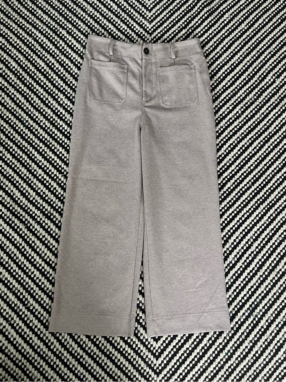 Bagatelle Collection Beige Herringbone Wide Leg Crop Pants Womens 10 minimalist